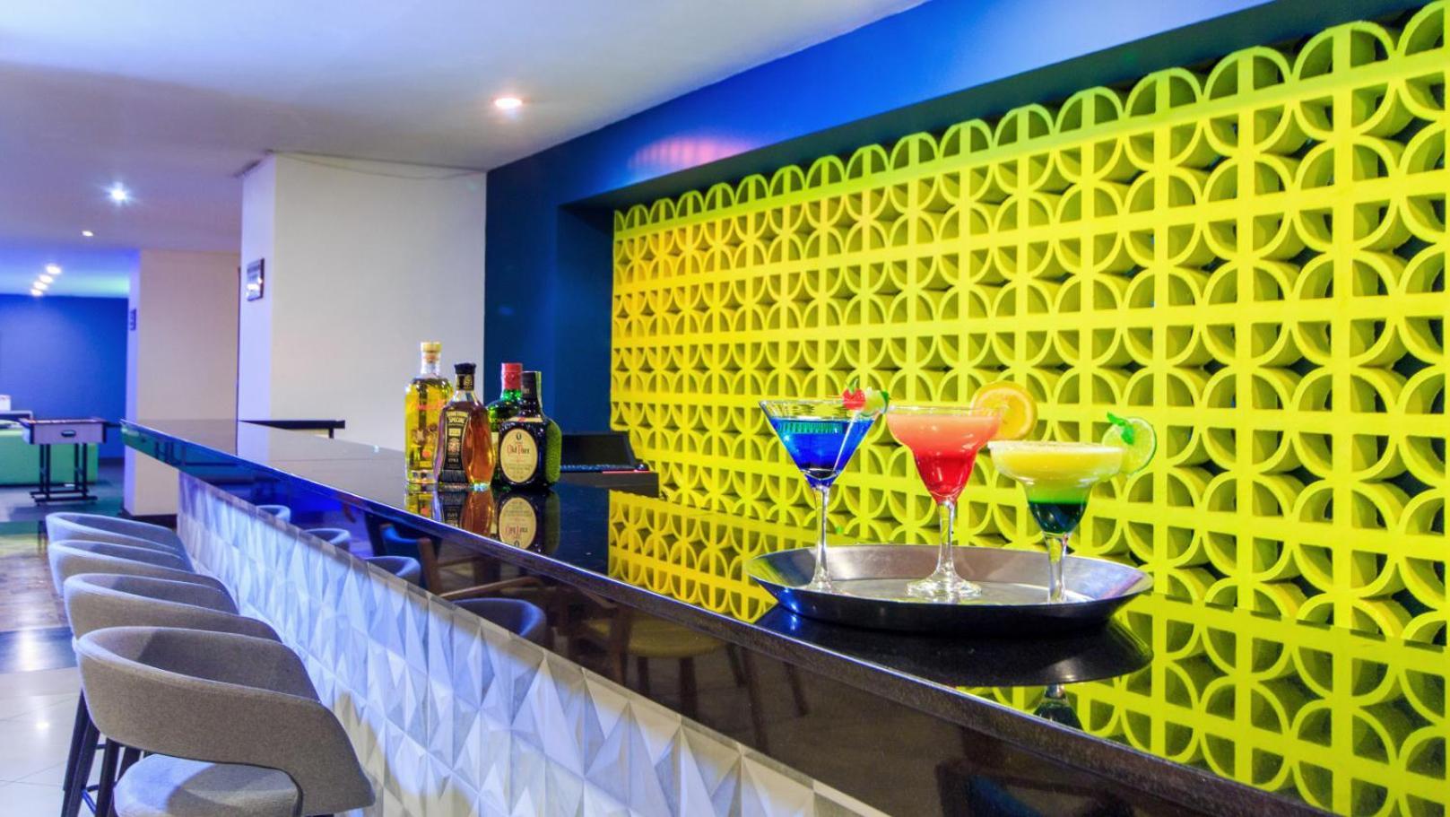 Pop Art Hotel Las Colinas มานิซาเลส ภายนอก รูปภาพ